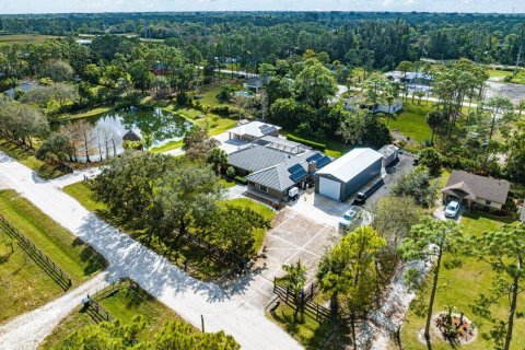 Villa ou maison à vendre à Loxahatchee Groves, Floride: 5 chambres, 361.2 m2 № 284859 - photo 15