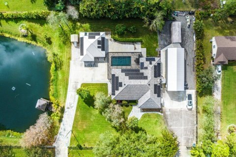 Casa en venta en Loxahatchee Groves, Florida, 5 dormitorios, 361.2 m2 № 284859 - foto 13