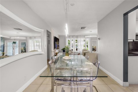 Villa ou maison à vendre à Tamarac, Floride: 2 chambres, 146.69 m2 № 1355176 - photo 23