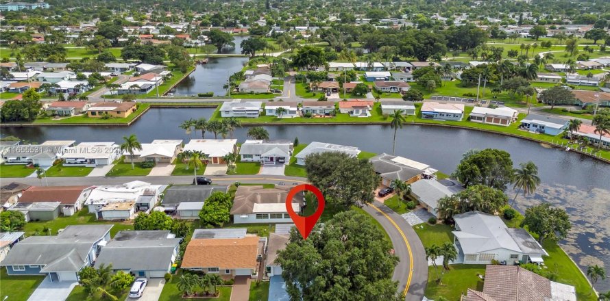 Villa ou maison à Tamarac, Floride 2 chambres, 146.69 m2 № 1355176