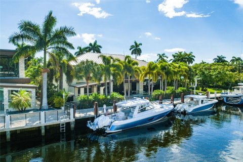 House in Fort Lauderdale, Florida 6 bedrooms, 613.15 sq.m. № 1096525 - photo 11