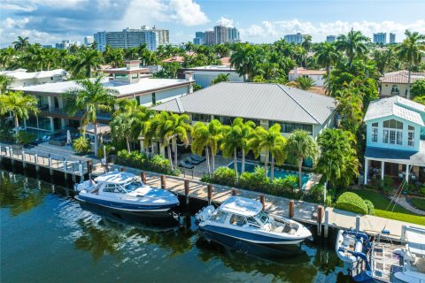 House in Fort Lauderdale, Florida 6 bedrooms, 613.15 sq.m. № 1096525 - photo 9