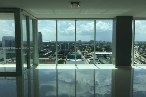 Condo in Miami, Florida, 2 bedrooms  № 1386203 - photo 5