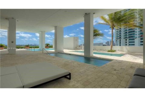 Condo in Miami, Florida, 2 bedrooms  № 1386203 - photo 17