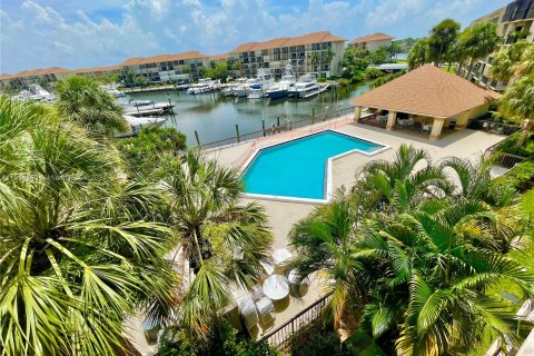 Condo in Jupiter, Florida, 2 bedrooms  № 1348938 - photo 8