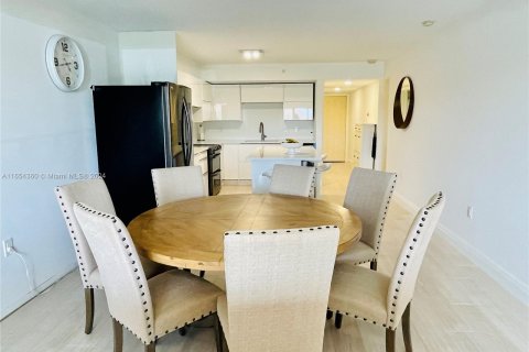 Condo in Jupiter, Florida, 2 bedrooms  № 1348938 - photo 11