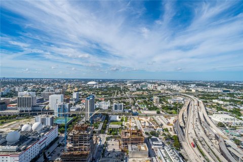 Copropriété à vendre à Miami, Floride: 4 chambres, 441.75 m2 № 1239158 - photo 6