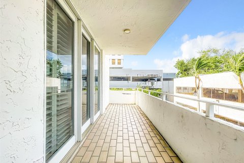 Condominio en venta en Fort Lauderdale, Florida, 2 dormitorios, 147.9 m2 № 1117908 - foto 12