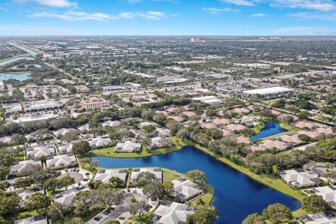 Villa ou maison à vendre à Palm Beach Gardens, Floride: 2 chambres, 107.02 m2 № 888110 - photo 10