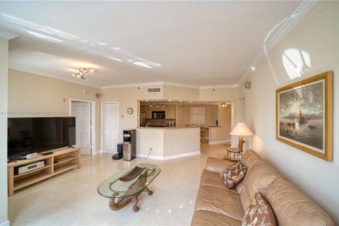 Apartamento en alquiler en Aventura, Florida, 2 dormitorios, 110.65 m2 № 1103640 - foto 5