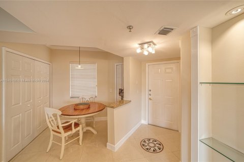 Apartamento en alquiler en Aventura, Florida, 2 dormitorios, 110.65 m2 № 1103640 - foto 3