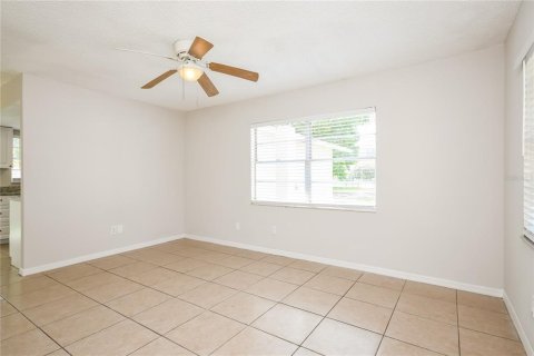 Casa en venta en Orlando, Florida, 3 dormitorios, 108.79 m2 № 1248778 - foto 13