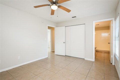 House in Orlando, Florida 3 bedrooms, 108.79 sq.m. № 1248778 - photo 20