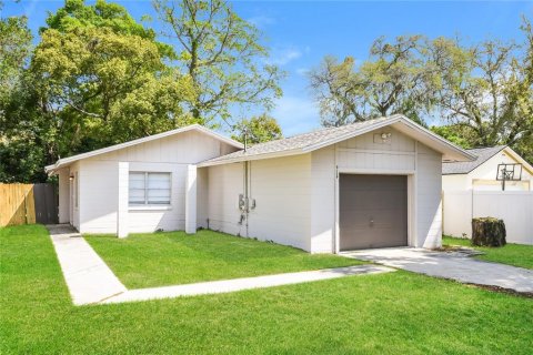 Villa ou maison à vendre à Orlando, Floride: 3 chambres, 108.79 m2 № 1248778 - photo 2