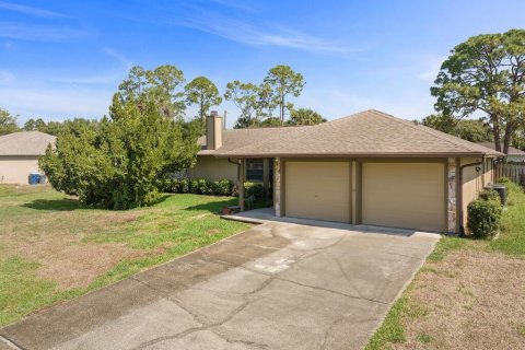 Villa ou maison à vendre à Palm Bay, Floride: 3 chambres, 165.46 m2 № 1207448 - photo 10