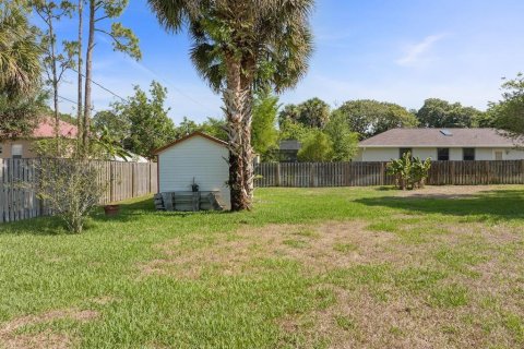 Villa ou maison à vendre à Palm Bay, Floride: 3 chambres, 165.46 m2 № 1207448 - photo 6