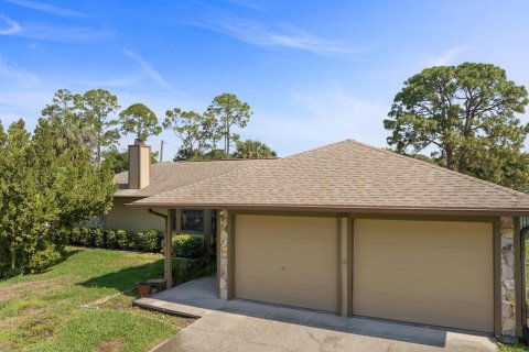 Villa ou maison à vendre à Palm Bay, Floride: 3 chambres, 165.46 m2 № 1207448 - photo 12