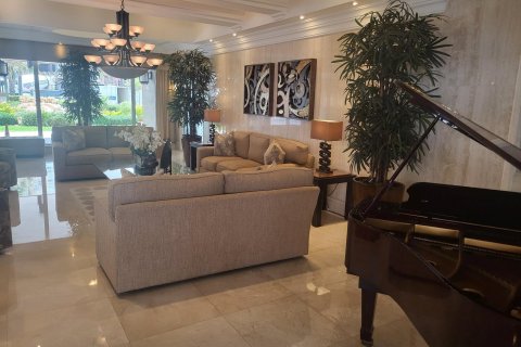 Condominio en venta en Pompano Beach, Florida, 2 dormitorios, 121.7 m2 № 1207486 - foto 26