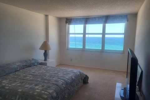 Copropriété à vendre à Pompano Beach, Floride: 2 chambres, 121.7 m2 № 1207486 - photo 9