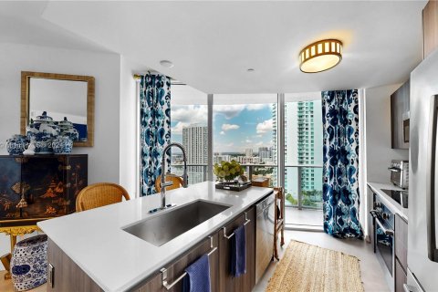 Copropriété à vendre à Miami, Floride: 2 chambres, 109.44 m2 № 1389731 - photo 12