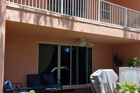 Townhouse in Lake Worth, Florida 3 bedrooms, 185.8 sq.m. № 1118245 - photo 3