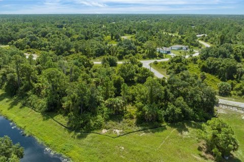 Terreno en venta en North Port, Florida № 1386542 - foto 7