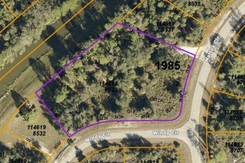 Terreno en venta en North Port, Florida № 1386542 - foto 1