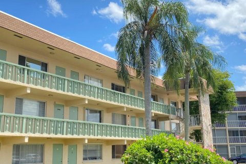 Condominio en venta en Palm Springs, Florida, 1 dormitorio, 59.64 m2 № 1141509 - foto 20