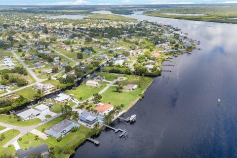 Terreno en venta en Punta Gorda, Florida № 1377774 - foto 8