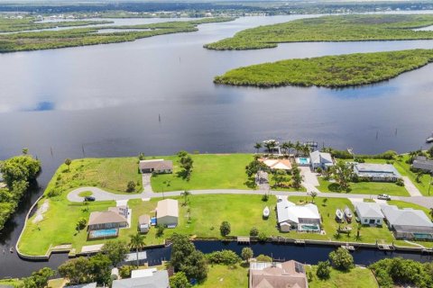 Terreno en venta en Punta Gorda, Florida № 1377774 - foto 3