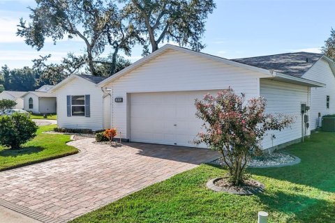 House in Lakeland, Florida 3 bedrooms, 207.45 sq.m. № 1377776 - photo 2