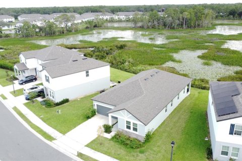 House in Davenport, Florida 4 bedrooms, 206.61 sq.m. № 1377772 - photo 7