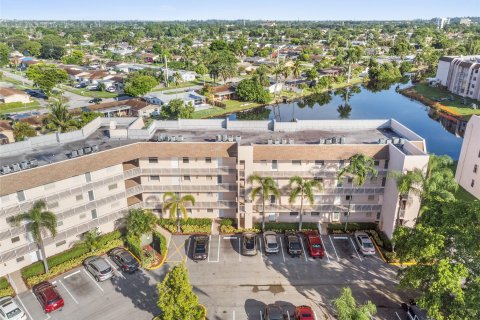 Condominio en venta en Sunrise, Florida, 2 dormitorios, 75.72 m2 № 1104371 - foto 19