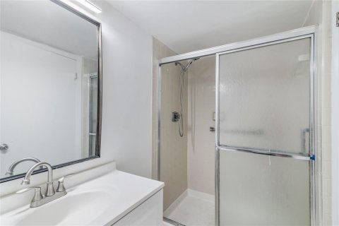 Condo in Sunrise, Florida, 2 bedrooms  № 1104371 - photo 6