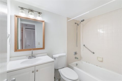 Condo in Sunrise, Florida, 2 bedrooms  № 1104371 - photo 3