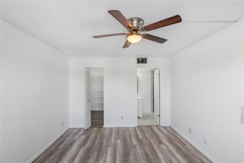 Condo in Sunrise, Florida, 2 bedrooms  № 1104371 - photo 2