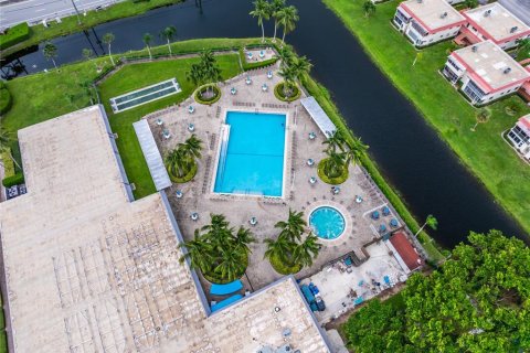 Condo in Delray Beach, Florida, 1 bedroom  № 1427030 - photo 26