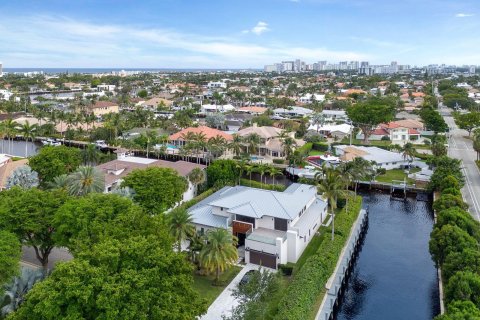 House in Fort Lauderdale, Florida 6 bedrooms, 604.7 sq.m. № 1118239 - photo 1