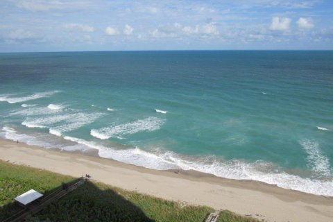 Condo in Stuart, Florida, 2 bedrooms  № 961507 - photo 2