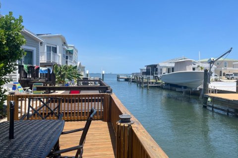 Casa en venta en Jensen Beach, Florida, 1 dormitorio, 93.65 m2 № 1351829 - foto 15