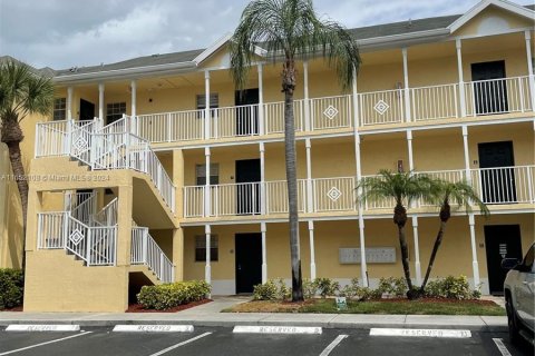 Condo in Boca Raton, Florida, 1 bedroom  № 1351914 - photo 7