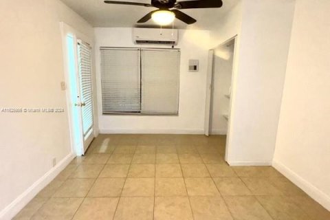 Villa ou maison à vendre à Miami Gardens, Floride: 3 chambres, 151.06 m2 № 1282930 - photo 28