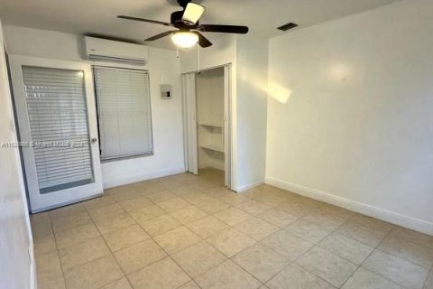 Villa ou maison à vendre à Miami Gardens, Floride: 3 chambres, 151.06 m2 № 1282930 - photo 29