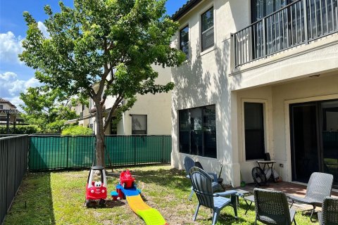 Villa ou maison à vendre à Hialeah, Floride: 3 chambres, 188.13 m2 № 1383044 - photo 5