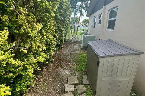 Casa en venta en Miami, Florida, 3 dormitorios, 141.86 m2 № 1383042 - foto 26