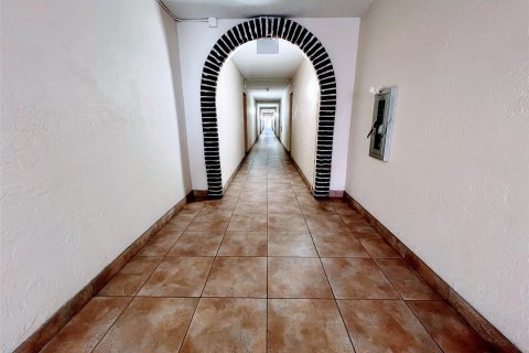 Copropriété à vendre à Pompano Beach, Floride: 2 chambres, 81.75 m2 № 1009506 - photo 1