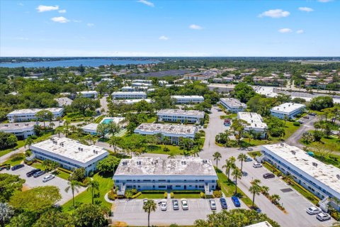 Copropriété à vendre à Stuart, Floride: 2 chambres, 92.16 m2 № 1224585 - photo 14