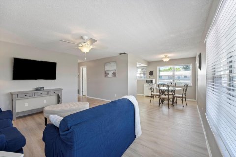 Copropriété à vendre à Stuart, Floride: 2 chambres, 92.16 m2 № 1224585 - photo 6