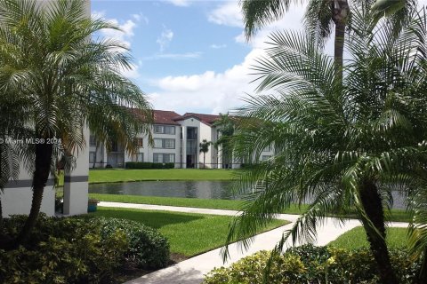 Condominio en venta en Doral, Florida, 1 dormitorio, 62.24 m2 № 1228103 - foto 17