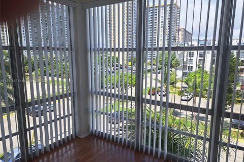 Condo in Sunny Isles Beach, Florida, 1 bedroom  № 1238794 - photo 9